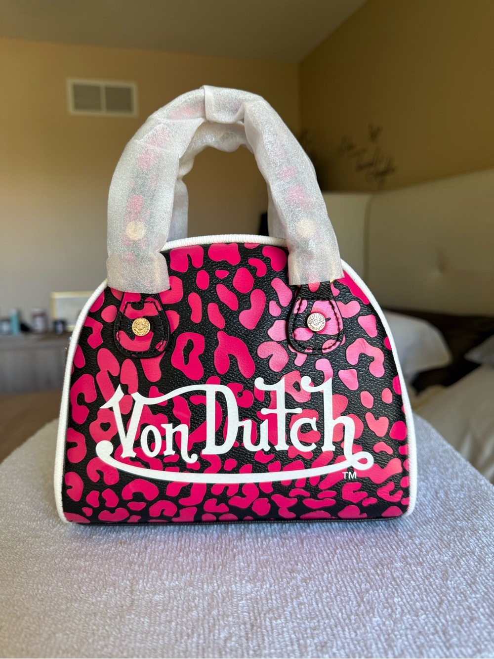 Von Dutch Hot Pink Crush Mini Bowler Bag – NWT – Includes Shoulder Strap